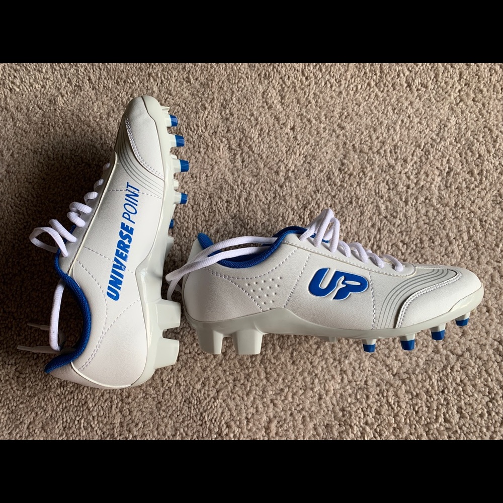 Universe Point cleats. Size 7.5